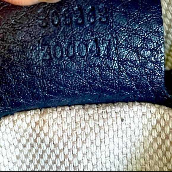 Authentic Gucci Soho tussle tote - Picture 10 of 10